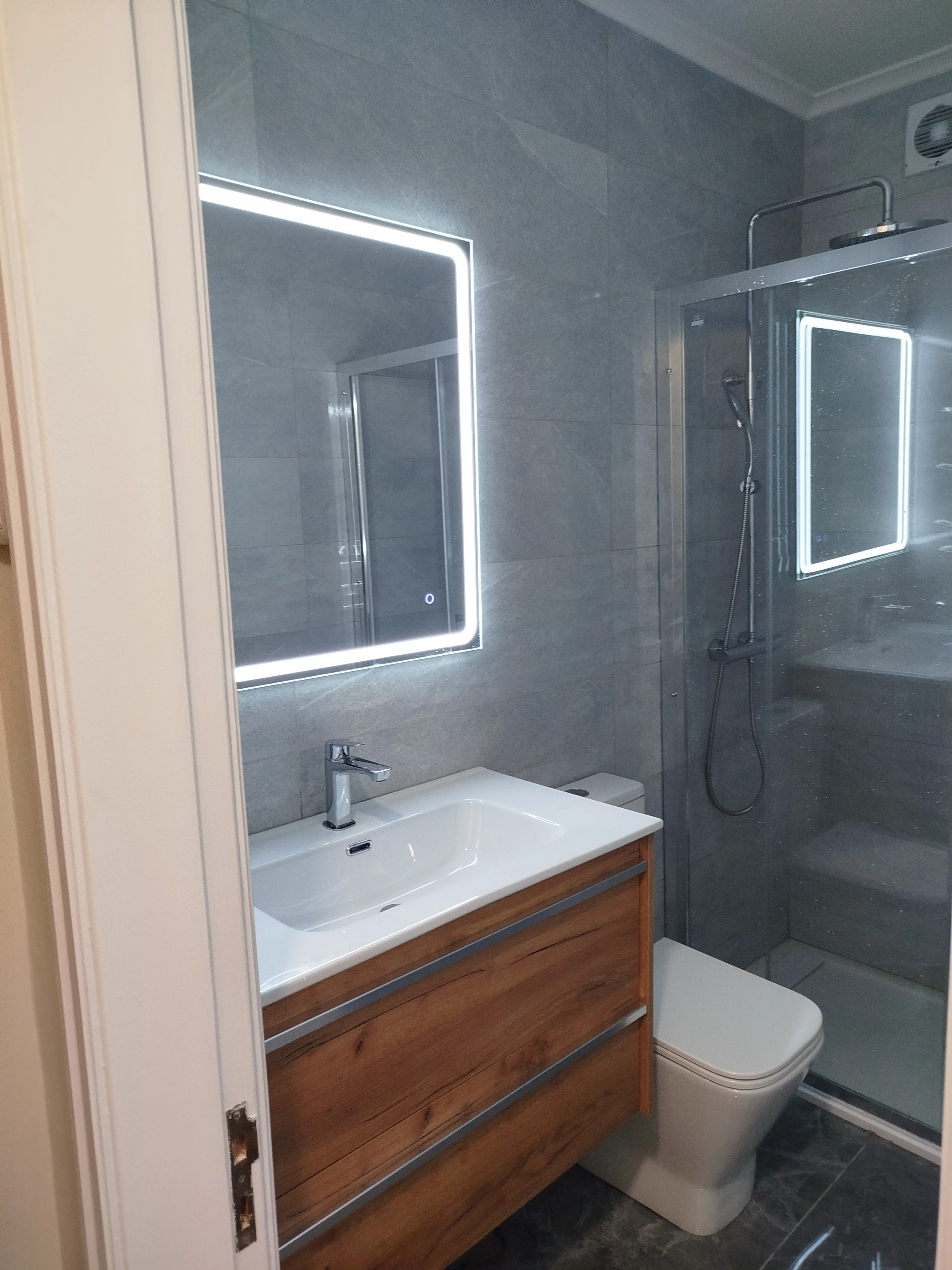 Remodelação Total na Ajuda